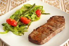 Marhasteak sprga-tagliatellvel alacsony hmrskleten stve