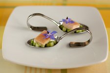 amuse geuele amuse bouches degusztci fstlt pisztrng uborka kgyuborka saltauborka grg joghurt borg virg borgvirg kapor